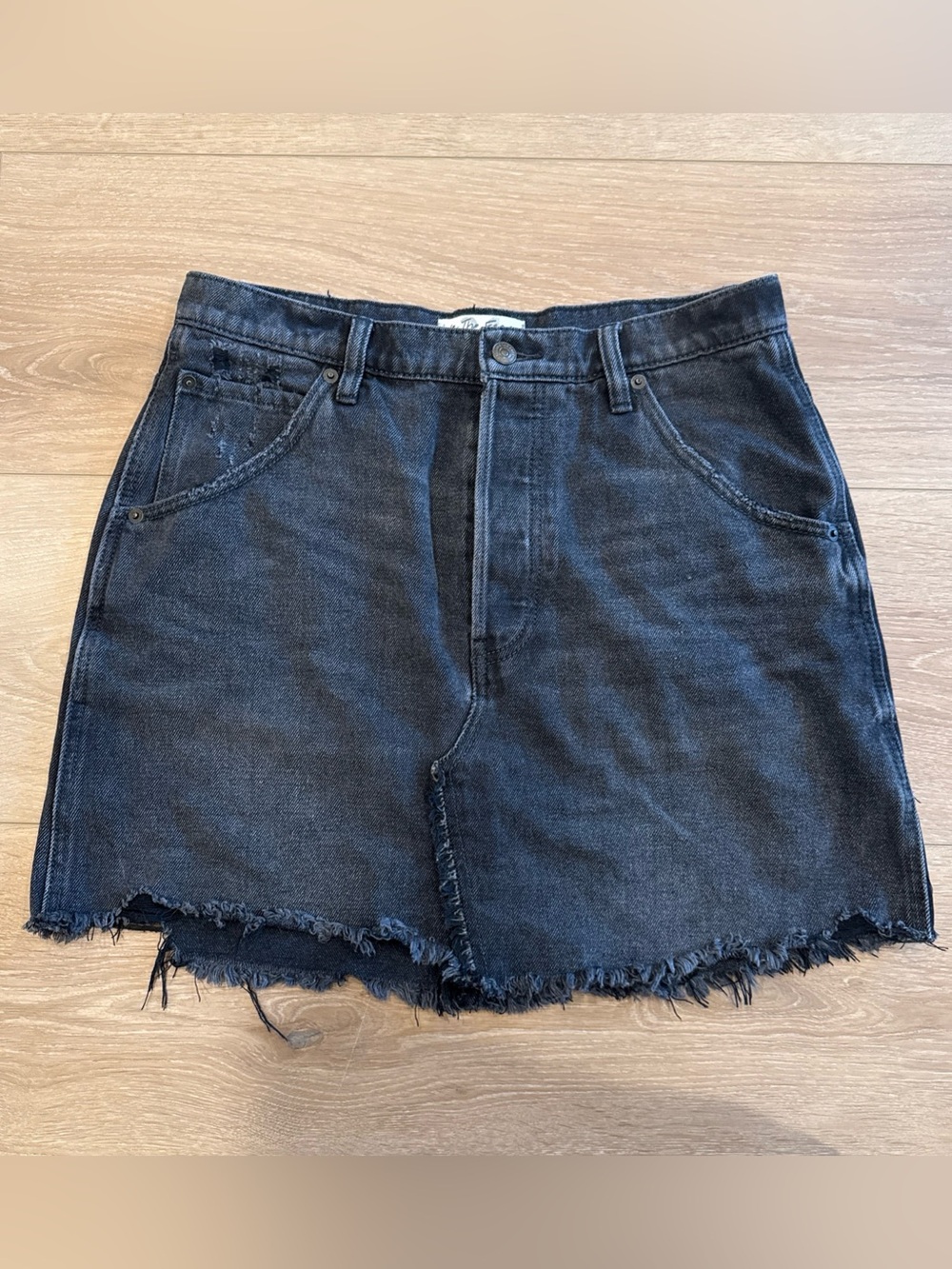 Free People We The Free Frayed Hem Mini Skirt Faded Black Denim Jeans Women’s 31